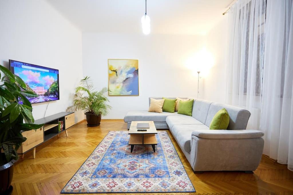 Caragiale Apartment Bukarest Kültér fotó